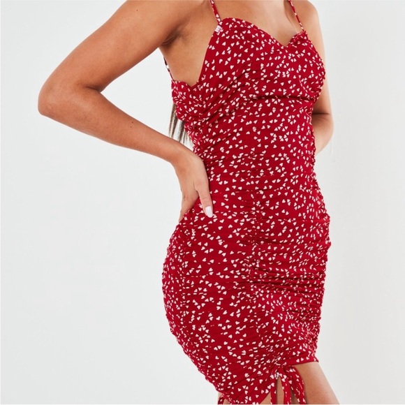 NWT Missguided Red Heart Print Ruched Mini Dress Size 4 - Picture 3 of 10
